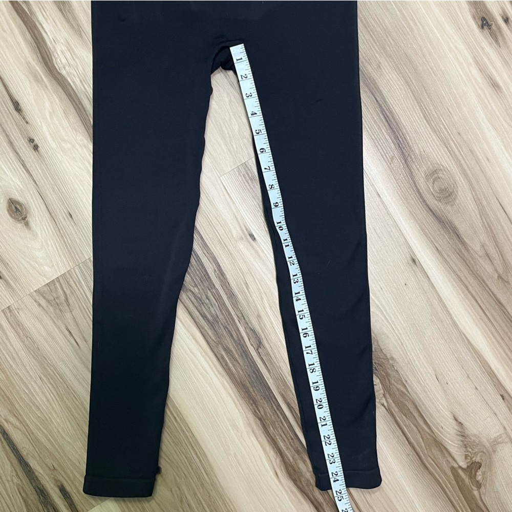 Spanx Look at Me Now High-Waisted Seamless Black Leggings Size Large - Picture 10 of 10